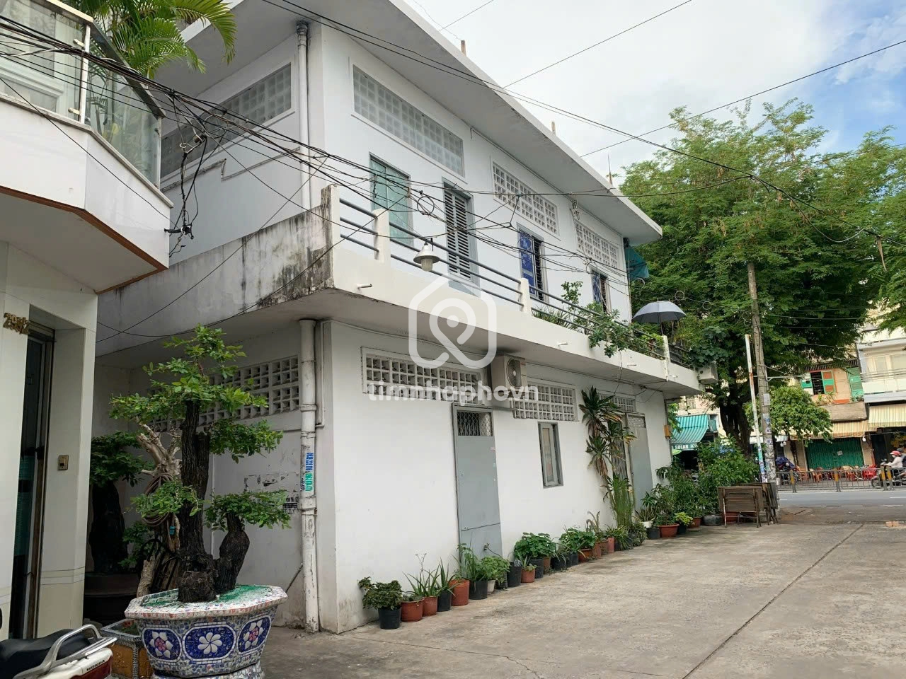 301 Đường Minh Phụng, Phường Chánh Hưng 301 Đường Minh Phụng, Phường Chánh Hưng
