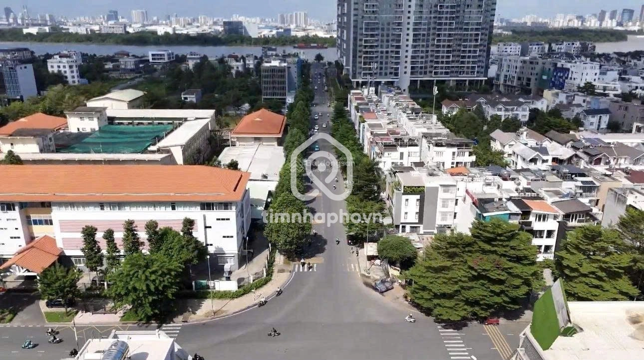 J11 Đường Tạ Hiện, Phường Cát Lái