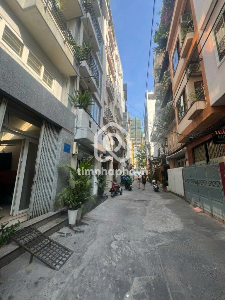 100/14 Đường Trần Hưng Đạo, Phường Bến Thành 100/14 Đường Trần Hưng Đạo, Phường Bến Thành