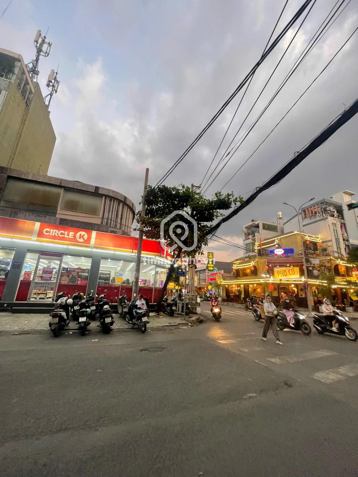 46 Đường Cửu Long, Phường Hòa Hưng 46 Đường Cửu Long, Phường Hòa Hưng