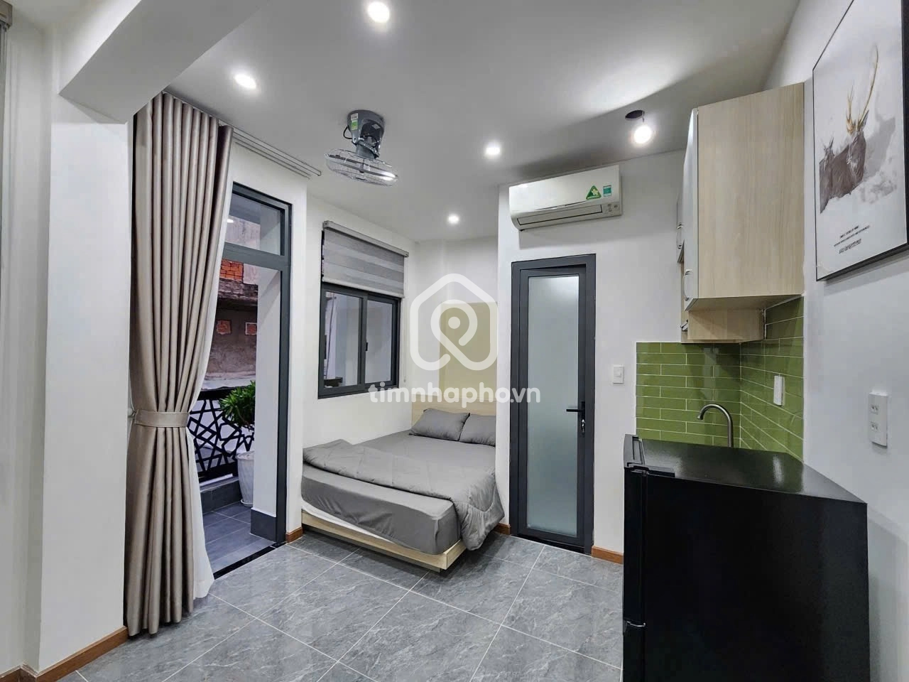 240/11A Đường Lê Thánh Tôn, Phường Bến Thành 240/11A Đường Lê Thánh Tôn, Phường Bến Thành