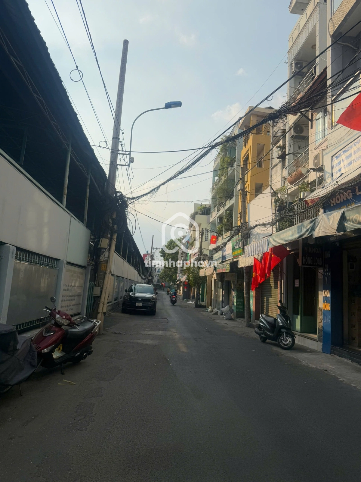18 Đường Nguyễn Giản Thanh, Phường Hòa Hưng 18 Đường Nguyễn Giản Thanh, Phường Hòa Hưng