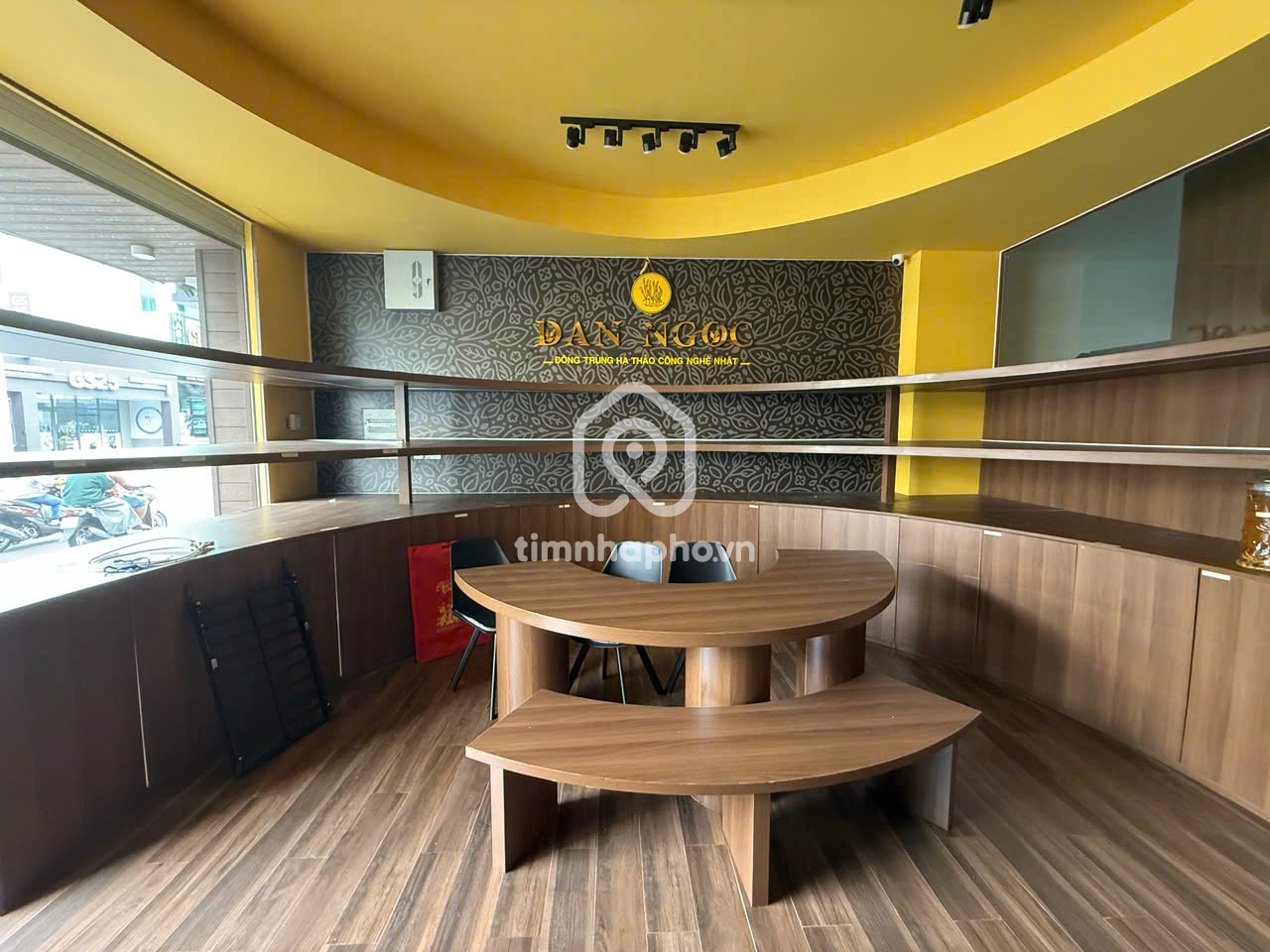 24 Đường Hoàng Việt, Phường Tân Sơn Nhất