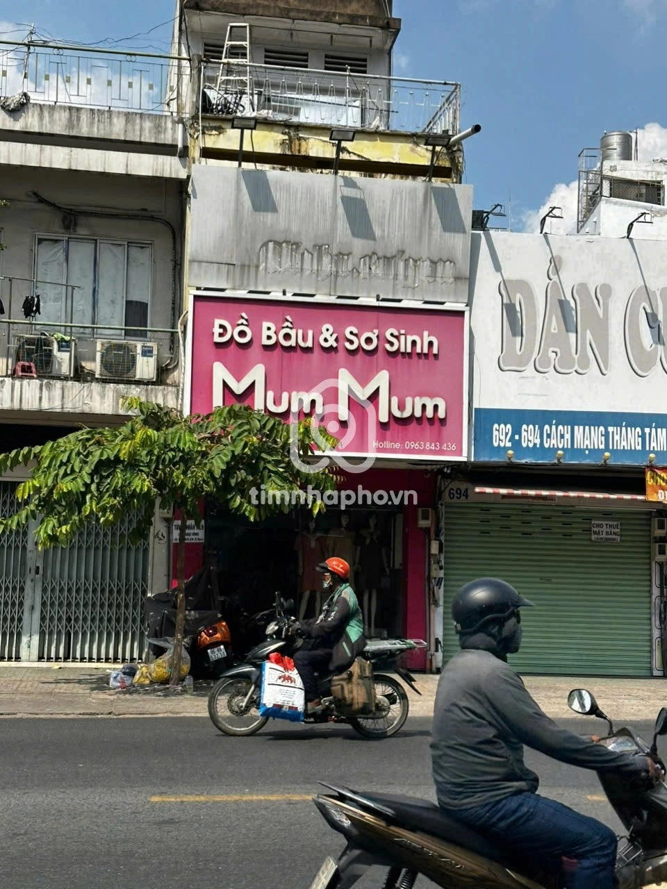 696 Đường Cách Mạng Tháng Tám, Phường Tân Sơn Nhất 696 Đường Cách Mạng Tháng Tám, Phường Tân Sơn Nhất