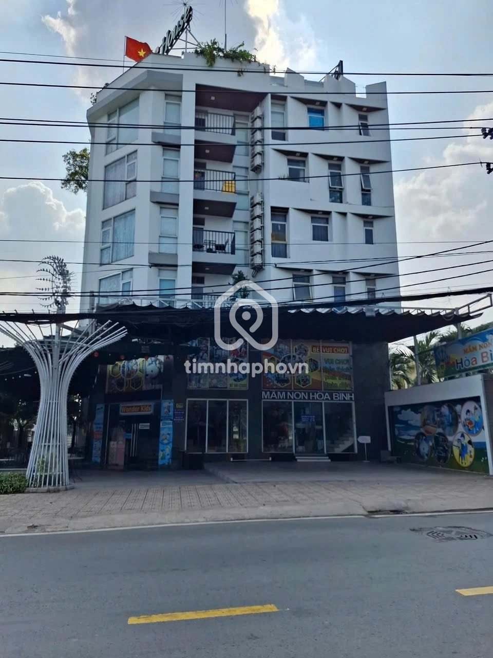 199 Đường Hoàng Hữu Nam, Phường Tăng Nhơn Phú 199 Đường Hoàng Hữu Nam, Phường Tăng Nhơn Phú