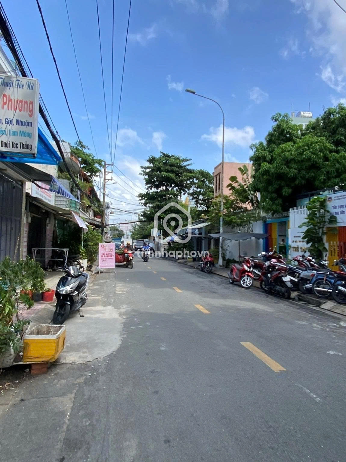 70 Đường Lê Lư, Phường Phú Thọ Hòa 70 Đường Lê Lư, Phường Phú Thọ Hòa