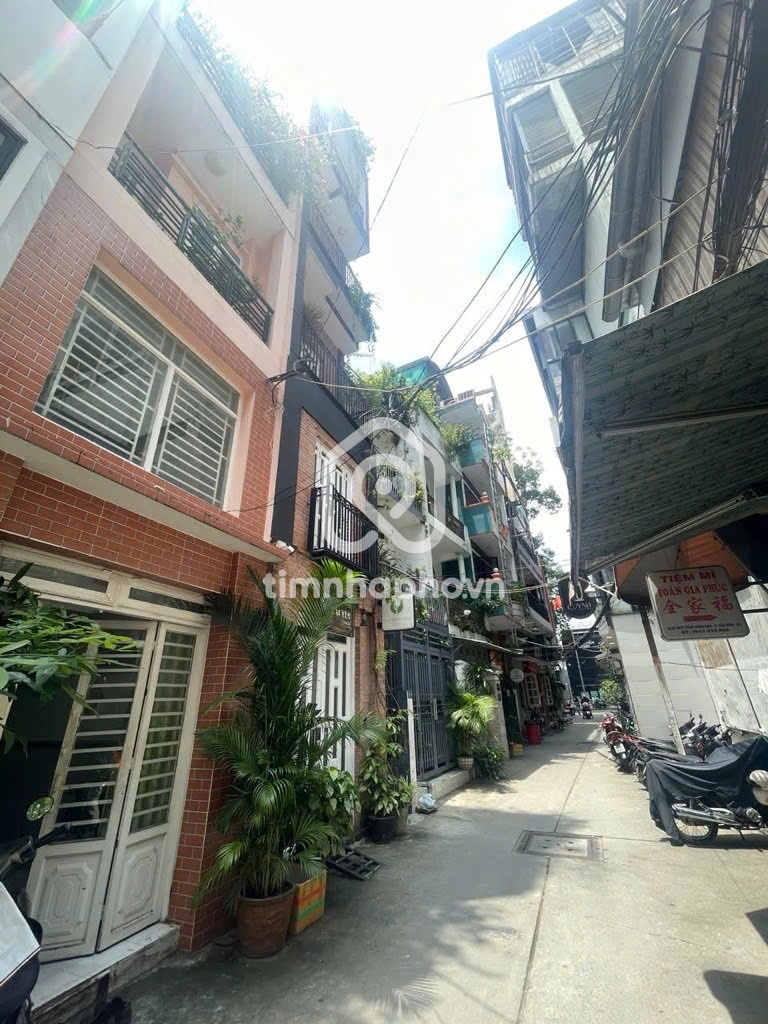 393/31 Đường Trần Hưng Đạo, Phường Cầu Ông Lãnh 393/31 Đường Trần Hưng Đạo, Phường Cầu Ông Lãnh