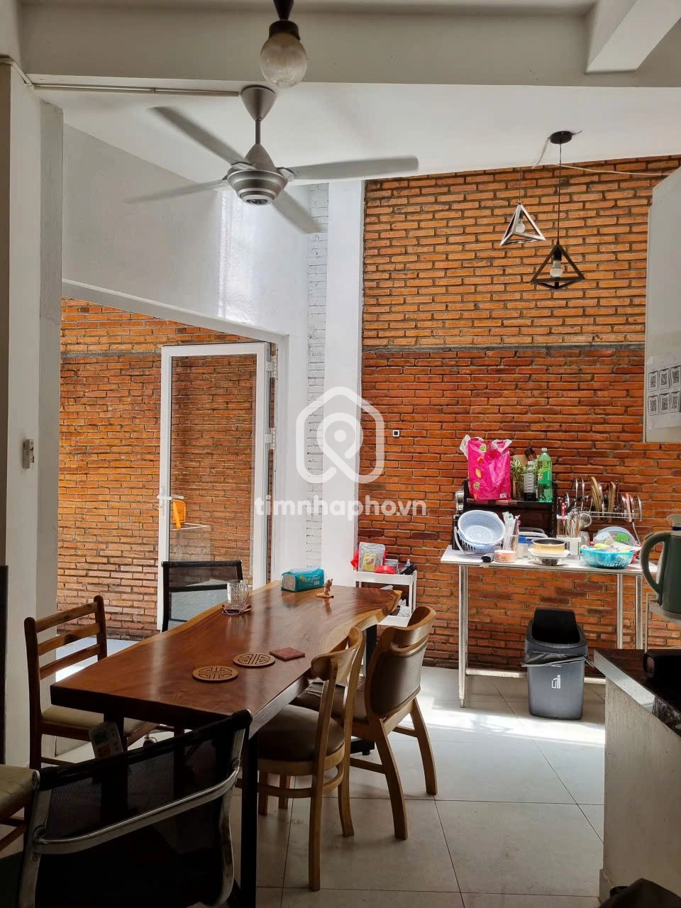 591/7 Đường Trần Hưng Đạo, Phường Cầu Ông Lãnh 591/7 Đường Trần Hưng Đạo, Phường Cầu Ông Lãnh
