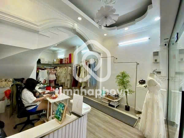 30 Đường Hoa Huệ, Phường Cầu Kiệu