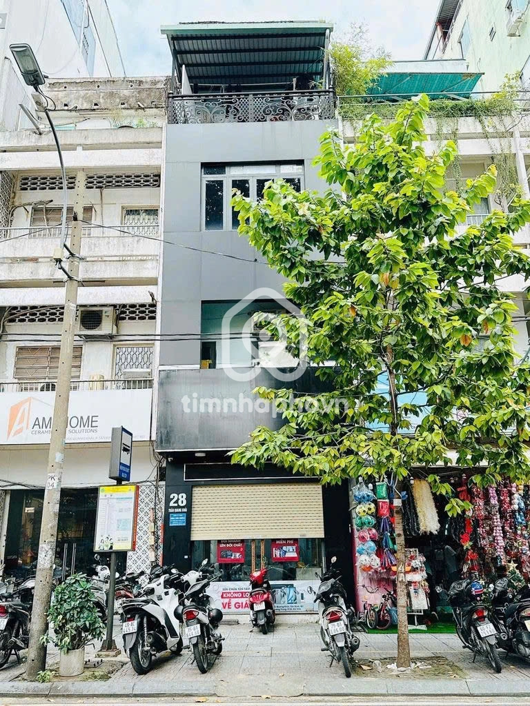 28 Đường Trần Quang Khải, Phường Tân Định 28 Đường Trần Quang Khải, Phường Tân Định