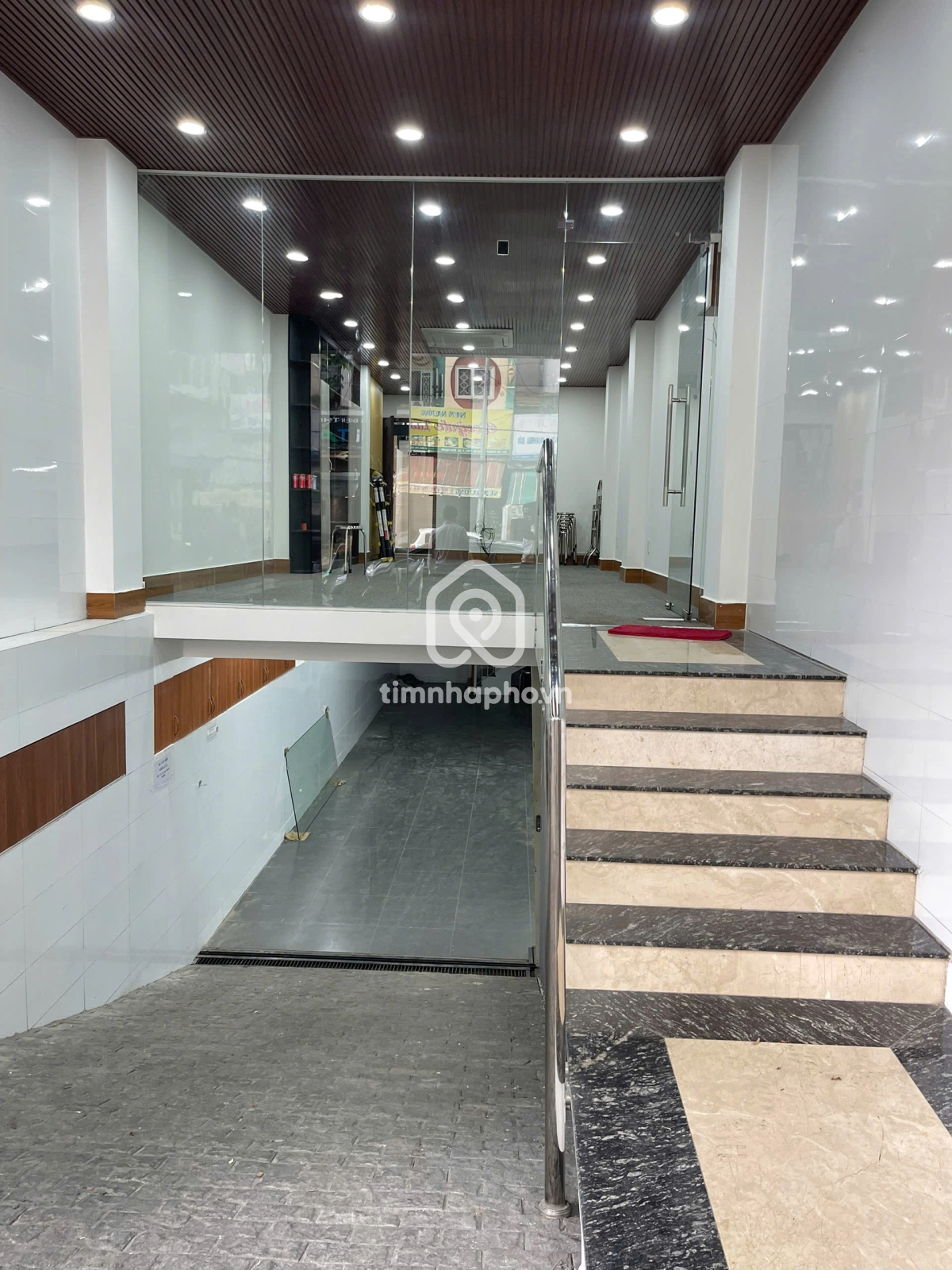 303 Đường Nguyễn Gia Trí, Phường Thạnh Mỹ Tây 303 Đường Nguyễn Gia Trí, Phường Thạnh Mỹ Tây