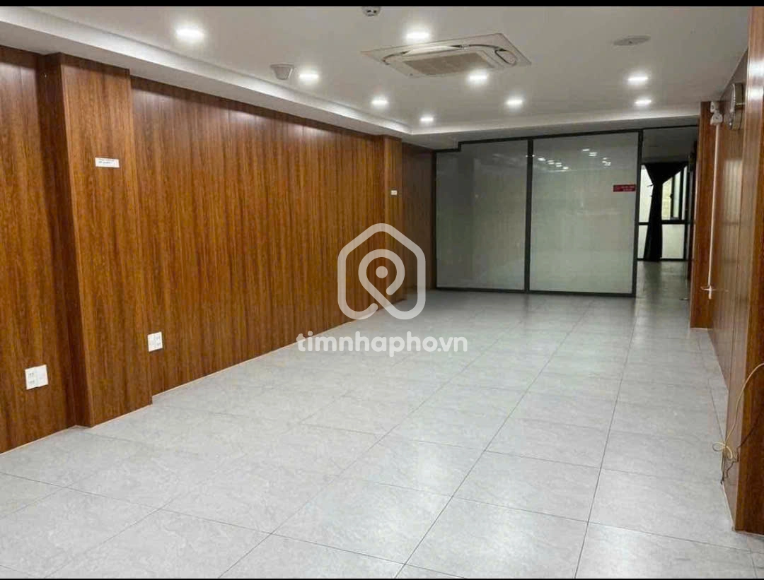 25 Đường Hùng Vương, Phường Chợ Quán