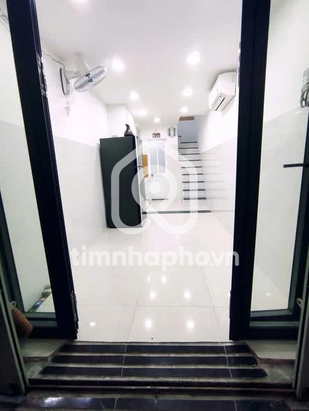 121/30 Đường Lê Thị Riêng, Phường Bến Thành