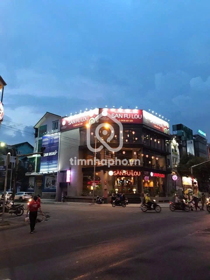 195+197 Đường Phan Xích Long, Phường Cầu Kiệu 195+197 Đường Phan Xích Long, Phường Cầu Kiệu