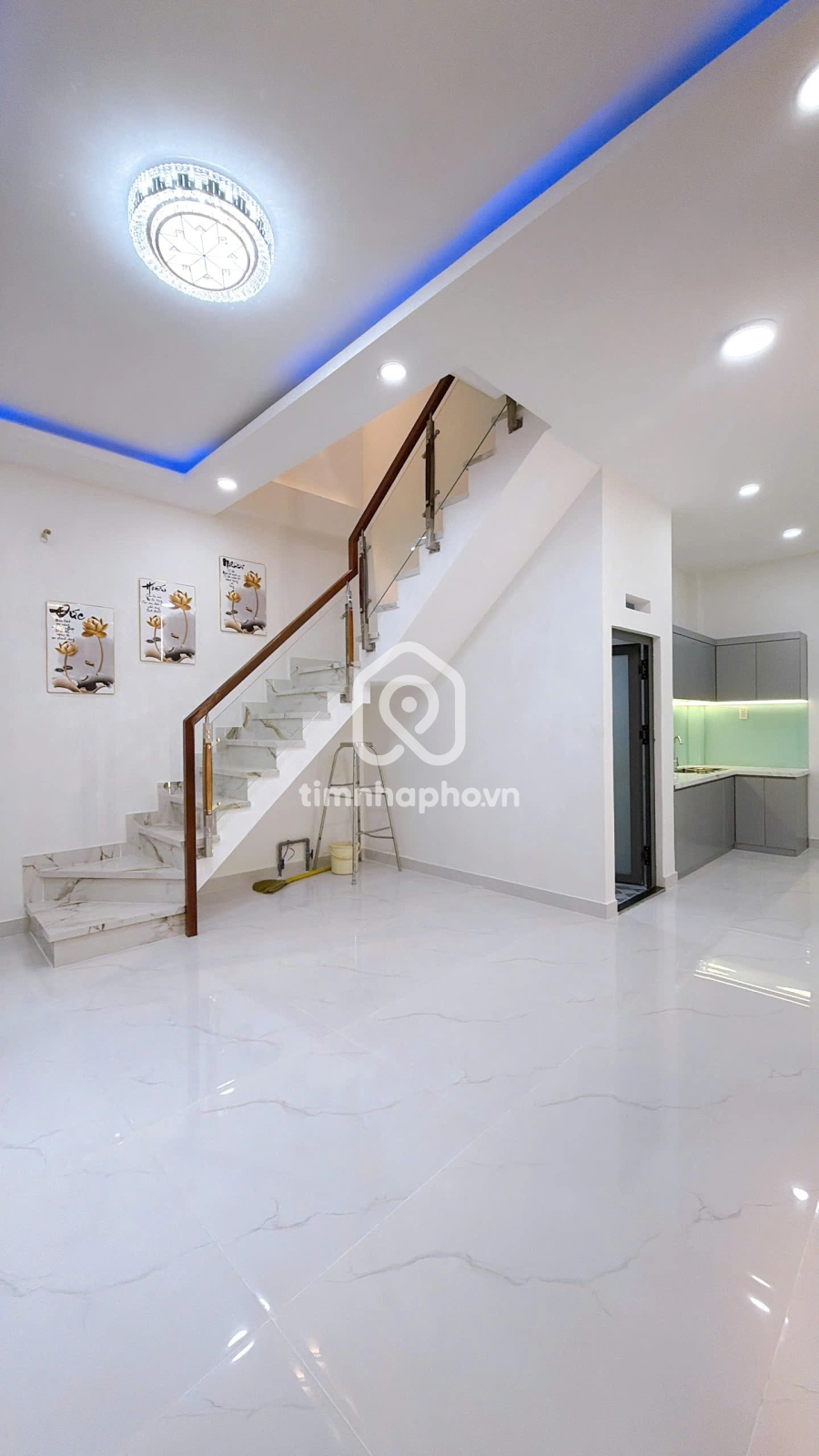 208/56 Đường Đoàn Văn Bơ, Phường Khánh Hội 208/56 Đường Đoàn Văn Bơ, Phường Khánh Hội