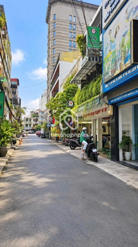 Nhà phố Hẻm Đường Lý Chính Thắng Quận 3 - 4 tầng - Giá Chỉ 11,7 Tỷ