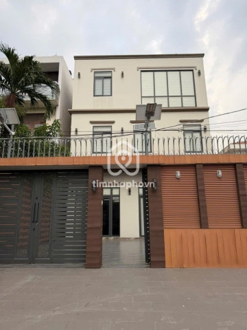 Nhà phố Hẻm Đường Số 12 Thủ Đức - 3 tầng - Giá Chỉ 70 Tỷ