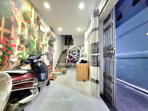 524/1 Đường Phan Xích Long, Phường Cầu Kiệu