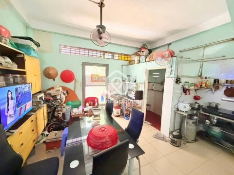 Nhà phố Hẻm Đường Cách Mạng Tháng Tám Quận 10 - 2 tầng - Giá Chỉ 16 Tỷ
