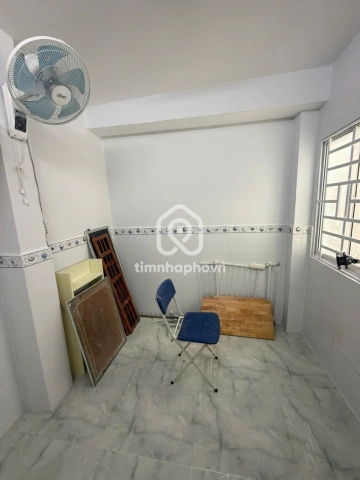 Nhà phố Hẻm Đường Trần Phú Quận 5 - 2 tầng - Giá Chỉ 3,15 Tỷ